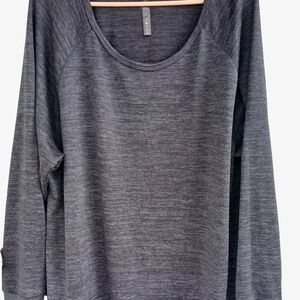 Women's Gray Long Sleeve Top